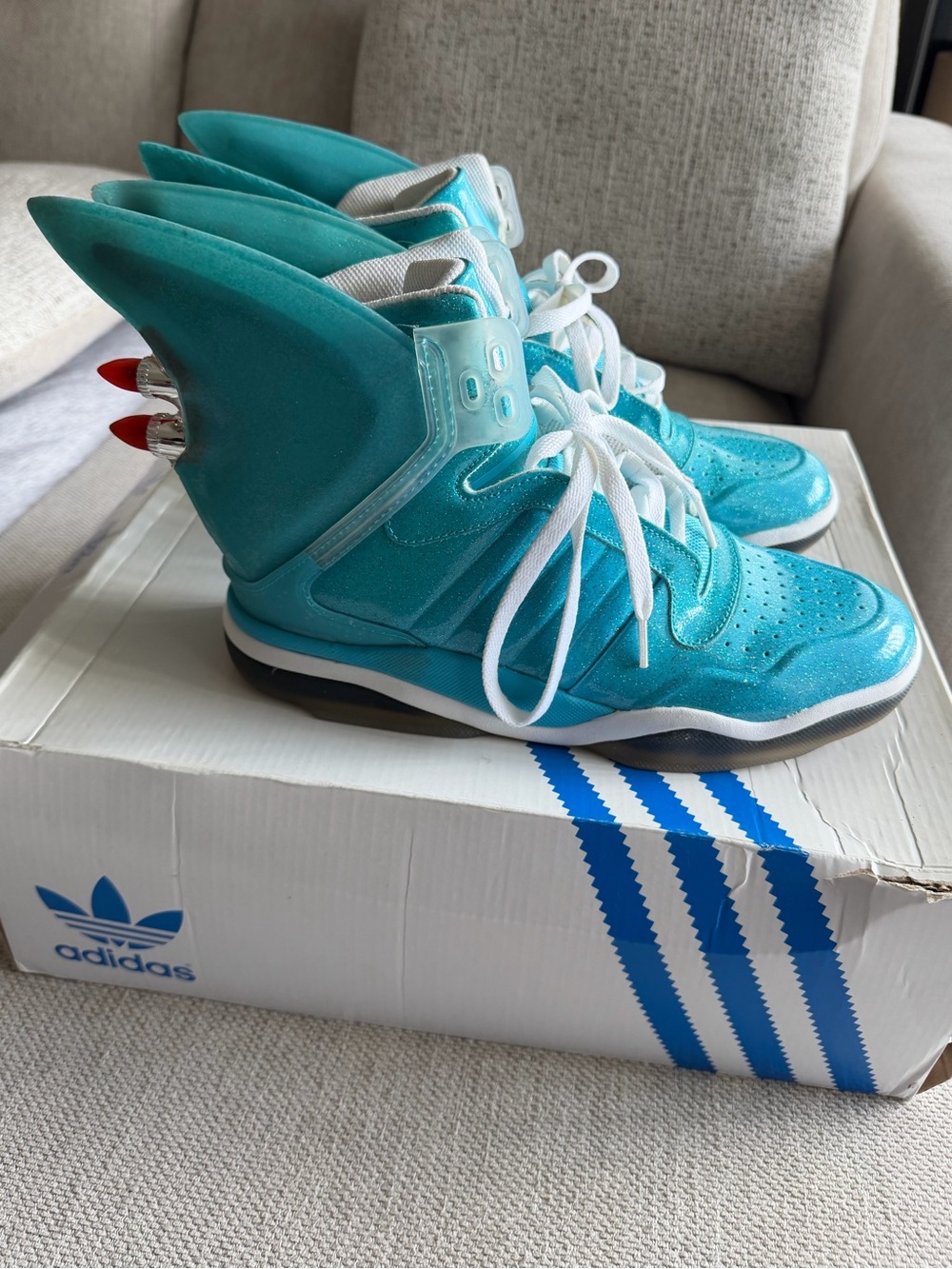 Adidas Jeremy Scott Shark fin sneakers S77799
